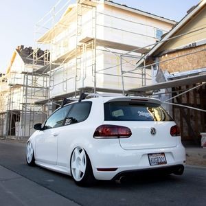 Meet your Posher, Harrison